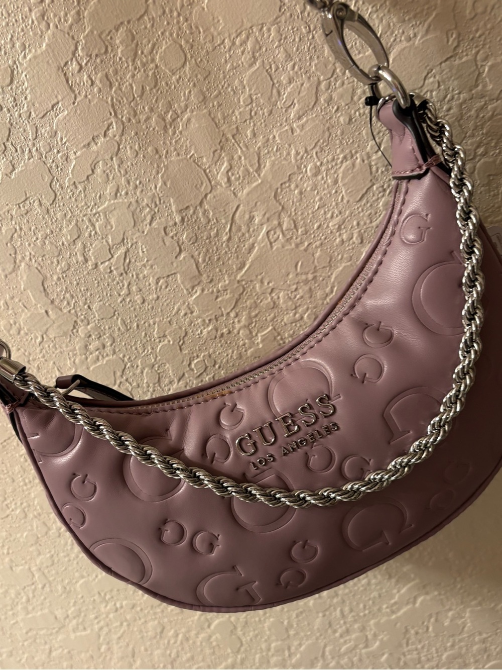 GUESS Mauve Purple Palmillas Logo Crescent Shoulder Bag / Crossbody BRAND NEW!! - Picture 1 of 6